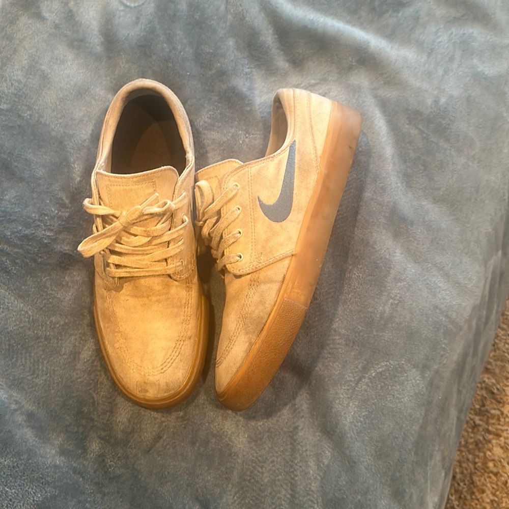 Nike janowskis